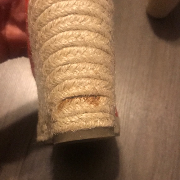 Red Wedges 8 - Picture 3 of 5